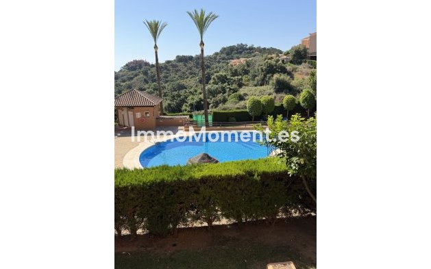 Resale - Apartment - Marbella - La Mairena