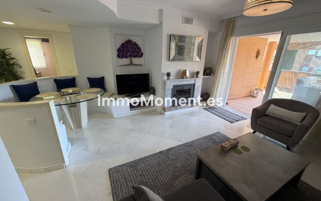 Resale - Apartment - Marbella - La Mairena