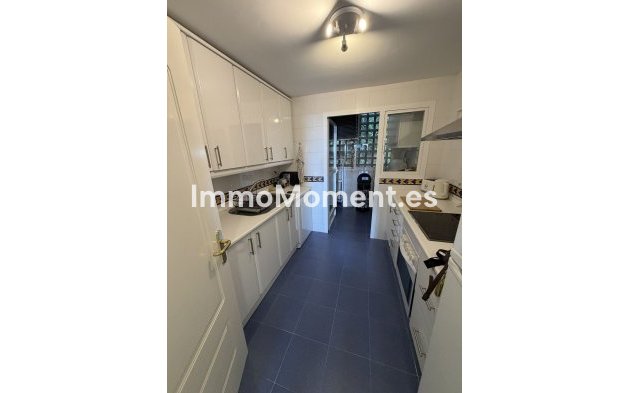 Resale - Apartment - Marbella - La Mairena
