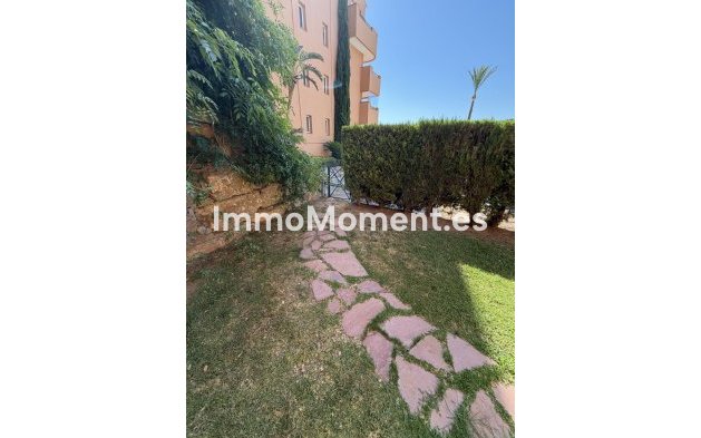 Resale - Apartment - Marbella - La Mairena