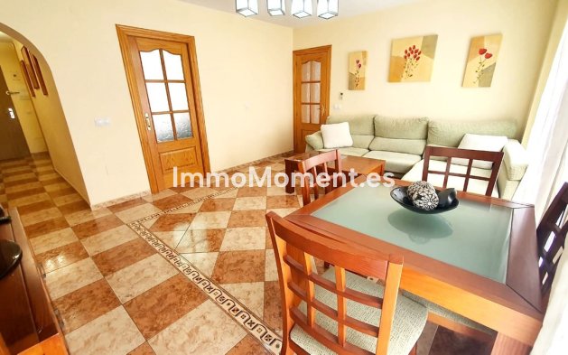 Wiederverkauf - Wohnung -   Inländisch - Alhaurín el Grande Centro