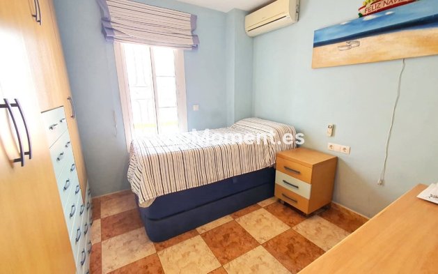 Wiederverkauf - Wohnung -   Inländisch - Alhaurín el Grande Centro