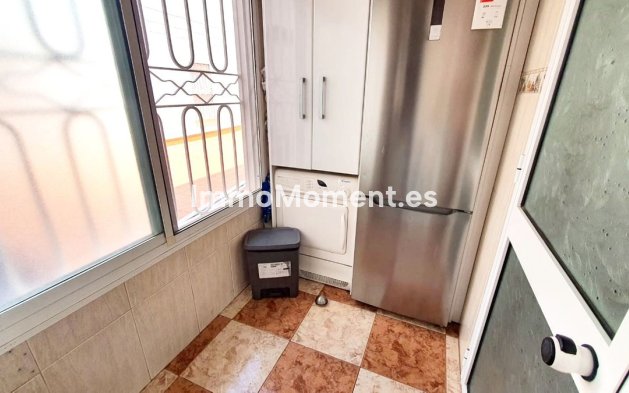 Wiederverkauf - Wohnung -   Inländisch - Alhaurín el Grande Centro