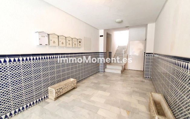 Wiederverkauf - Wohnung -   Inländisch - Alhaurín el Grande Centro
