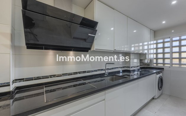 Revente - Maison mitoyenne - Estepona  - Estepona Centro