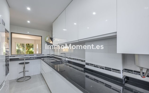 Revente - Maison mitoyenne - Estepona  - Estepona Centro