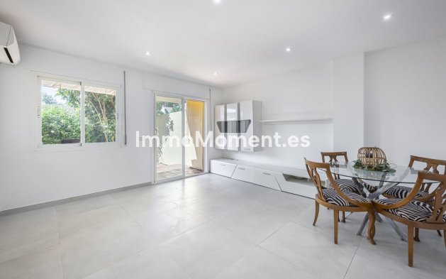 Revente - Maison mitoyenne - Estepona  - Estepona Centro