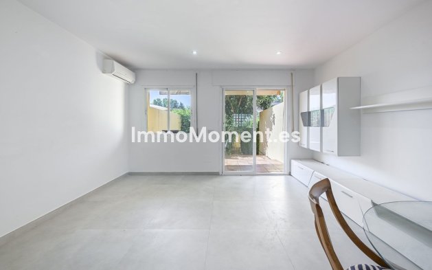 Revente - Maison mitoyenne - Estepona  - Estepona Centro