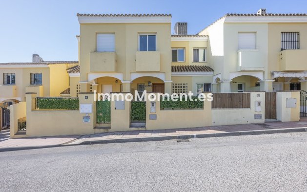 Revente - Maison mitoyenne - Estepona  - Estepona Centro