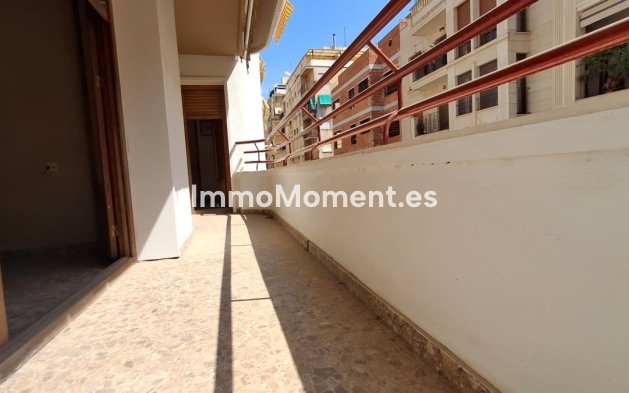Resale - Apartment - Orihuela - Orihuela Centro