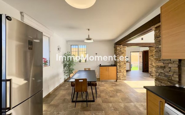 Resale - Country house - Inland  - Coín