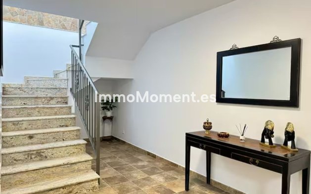 Resale - Country house - Inland  - Coín