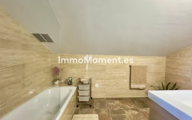 Resale - Country house - Inland  - Coín