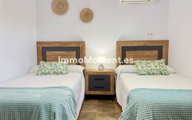 Resale - Country house - Inland  - Coín