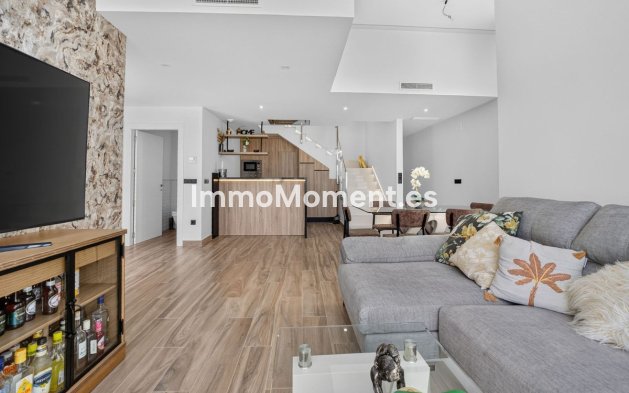 Reventa - Villa independiente - Orihuela - Los Balcones - Los Altos del Edén