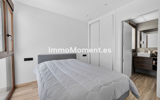 Reventa - Villa independiente - Orihuela - Los Balcones - Los Altos del Edén