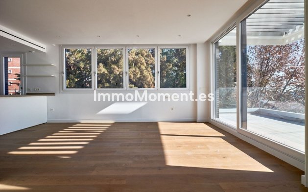 Revente - Appartement - Málaga - Pedregalejo