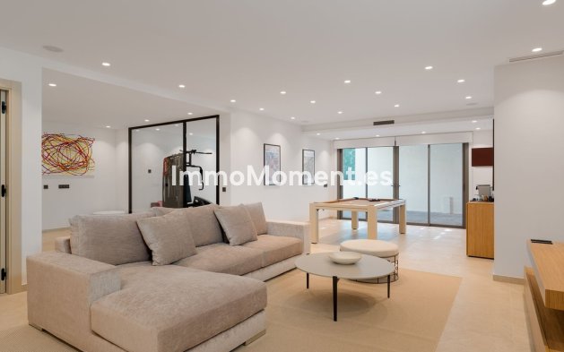 Bestaande woning - Vrijstaande villa - Marbella - Nueva Andalucía