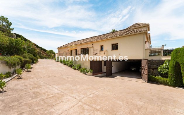 Resale - Detached villa - Estepona - Estepona Centro