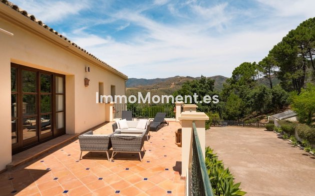 Resale - Detached villa - Estepona - Estepona Centro