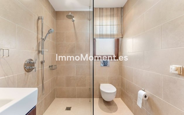 Resale - Detached villa - Estepona - Estepona Centro