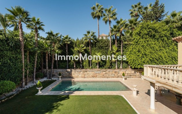 Wiederverkauf - Freistehende Villa - Marbella - Nueva Andalucía
