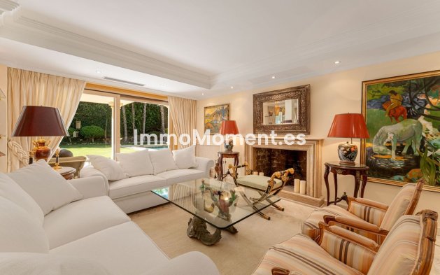 Wiederverkauf - Freistehende Villa - Marbella - Nueva Andalucía