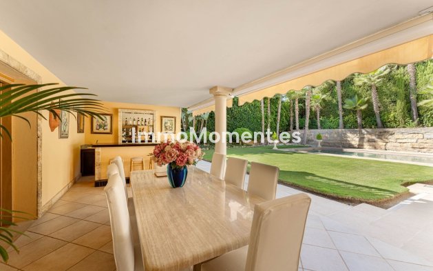Wiederverkauf - Freistehende Villa - Marbella - Nueva Andalucía