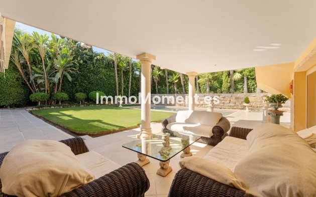 Wiederverkauf - Freistehende Villa - Marbella - Nueva Andalucía