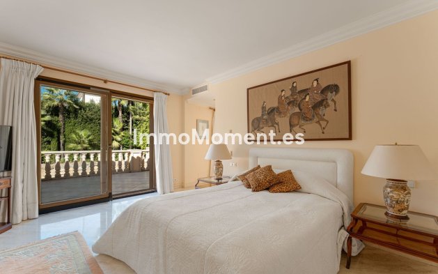 Wiederverkauf - Freistehende Villa - Marbella - Nueva Andalucía