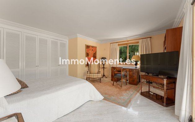 Wiederverkauf - Freistehende Villa - Marbella - Nueva Andalucía