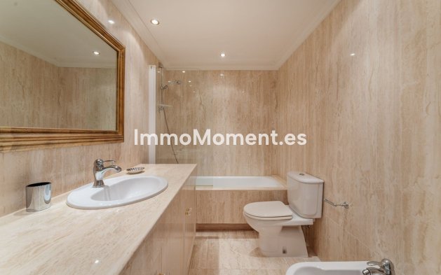 Wiederverkauf - Freistehende Villa - Marbella - Nueva Andalucía