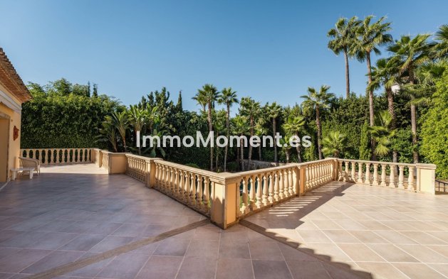 Wiederverkauf - Freistehende Villa - Marbella - Nueva Andalucía