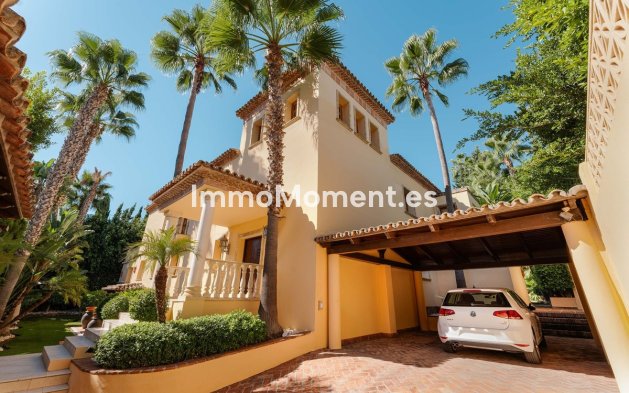 Wiederverkauf - Freistehende Villa - Marbella - Nueva Andalucía