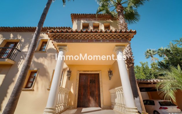 Wiederverkauf - Freistehende Villa - Marbella - Nueva Andalucía