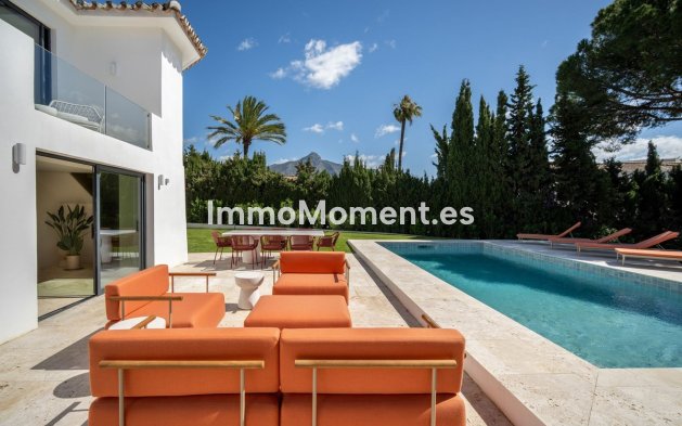 Resale - Detached villa - Marbella - Nueva Andalucía