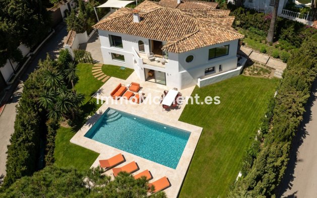 Resale - Detached villa - Marbella - Nueva Andalucía
