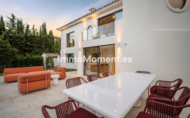 Resale - Detached villa - Marbella - Nueva Andalucía