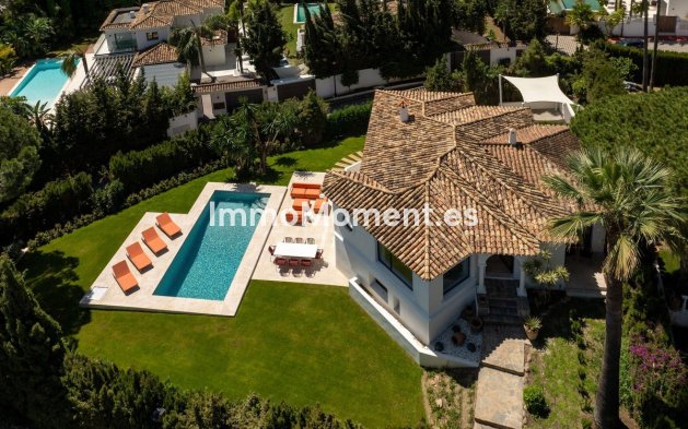 Resale - Detached villa - Marbella - Nueva Andalucía