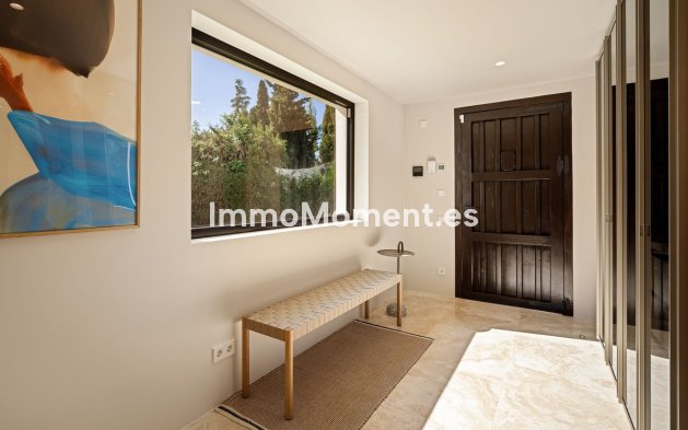 Resale - Detached villa - Marbella - Nueva Andalucía