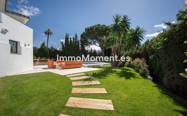 Resale - Detached villa - Marbella - Nueva Andalucía
