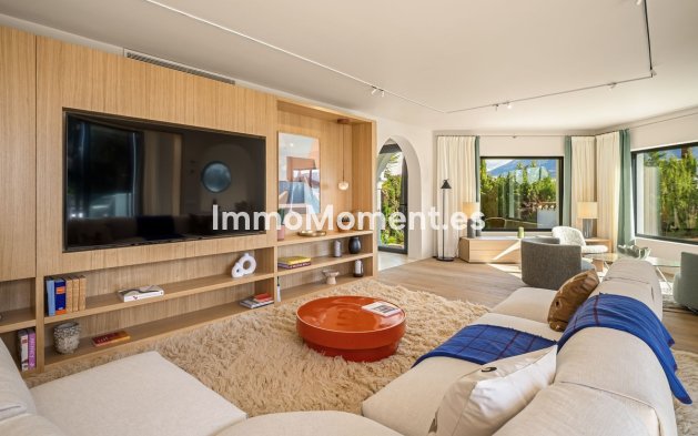 Resale - Detached villa - Marbella - Nueva Andalucía