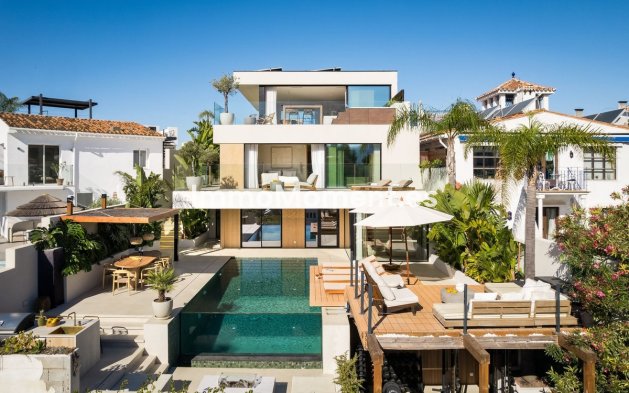 Bestaande woning - Vrijstaande villa - Marbella - Nueva Andalucía