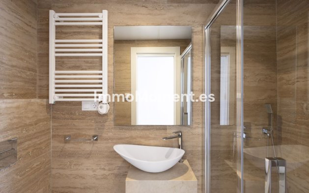 Revente - Appartement - Estepona  - Estepona Centro