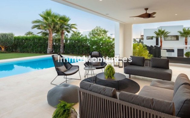 Resale - Detached villa - Marbella - Nueva Andalucía