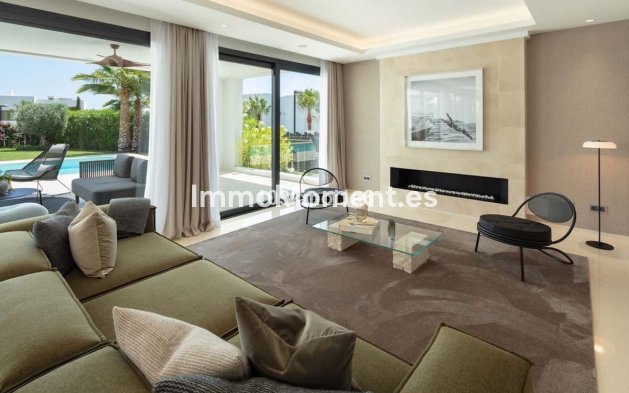 Resale - Detached villa - Marbella - Nueva Andalucía