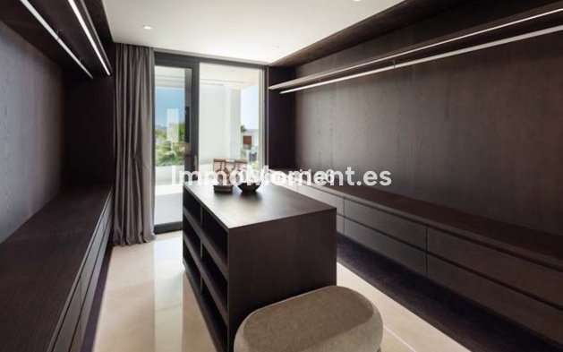 Resale - Detached villa - Marbella - Nueva Andalucía