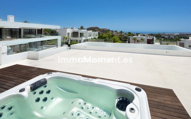Resale - Detached villa - Marbella - Nueva Andalucía