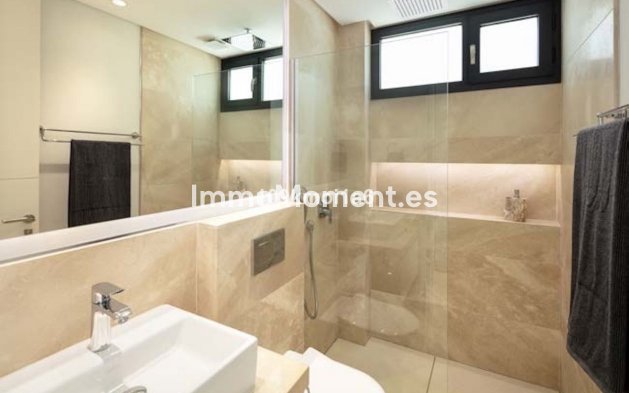 Resale - Detached villa - Marbella - Nueva Andalucía