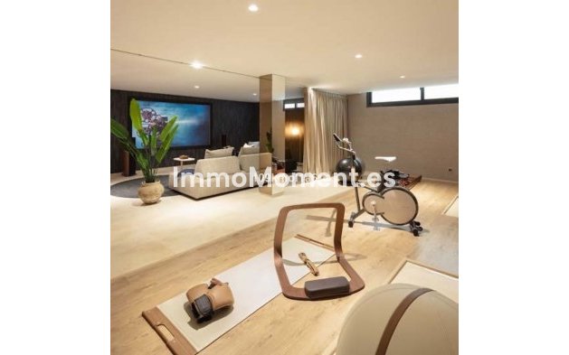 Resale - Detached villa - Marbella - Nueva Andalucía